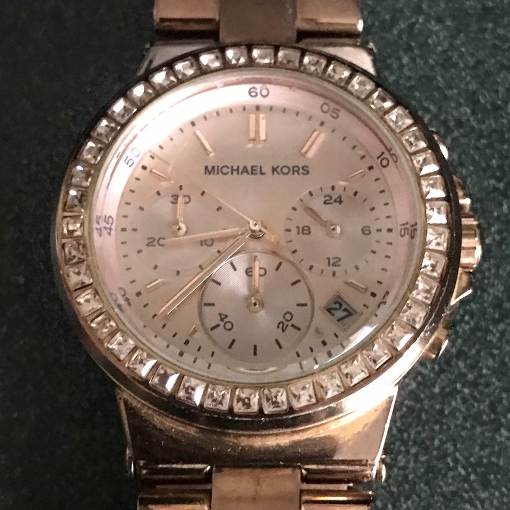 Michael Kors Rose Gold-tone Women’s Watch MK-5586